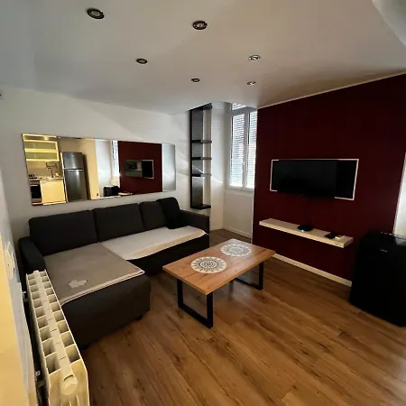 Nimes Superbe Appartement Duplex Climatisee Buitenkant foto