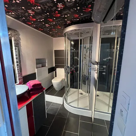 Nimes Superbe Appartement Duplex Climatisee Buitenkant foto